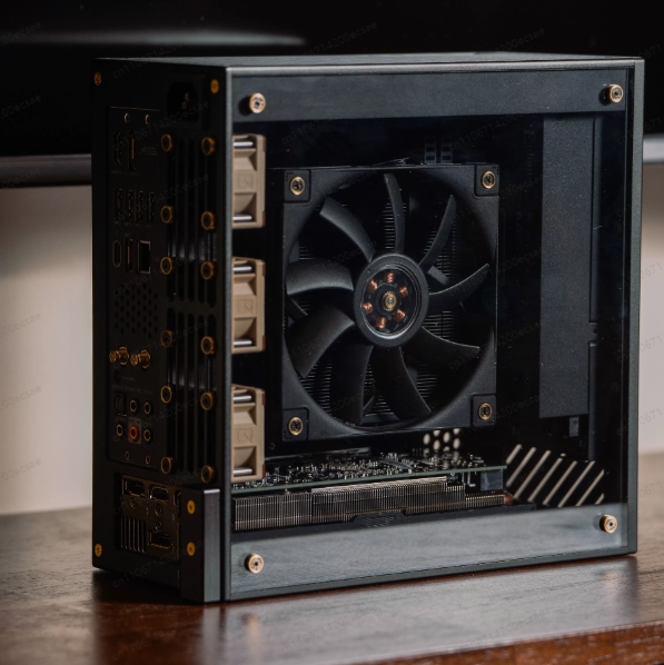 Case LP P6 ITX in Alluminio CN - Sff Mini Itx Cnc Aluminum Chassis recensione e prezzo